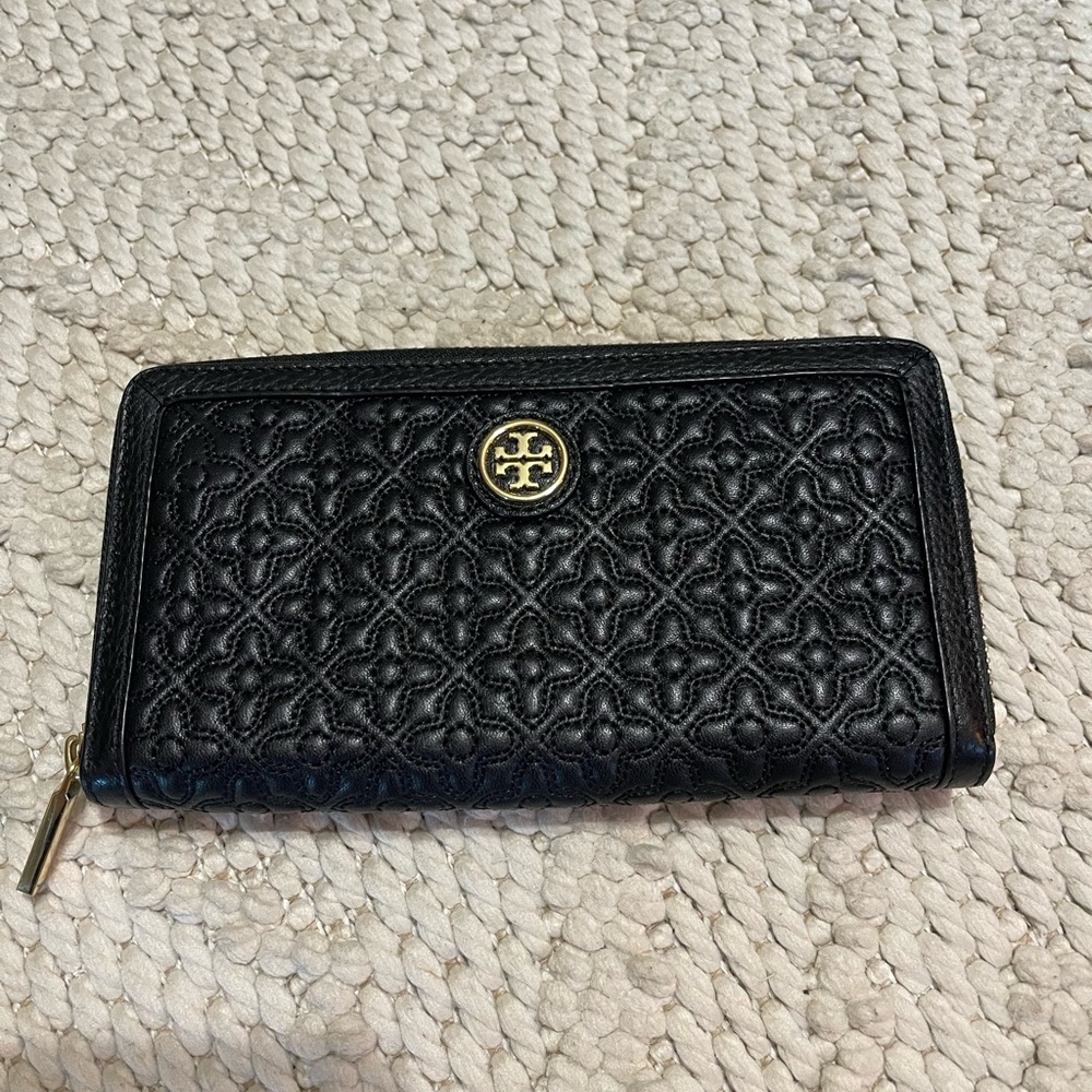 Tory Burch wallet